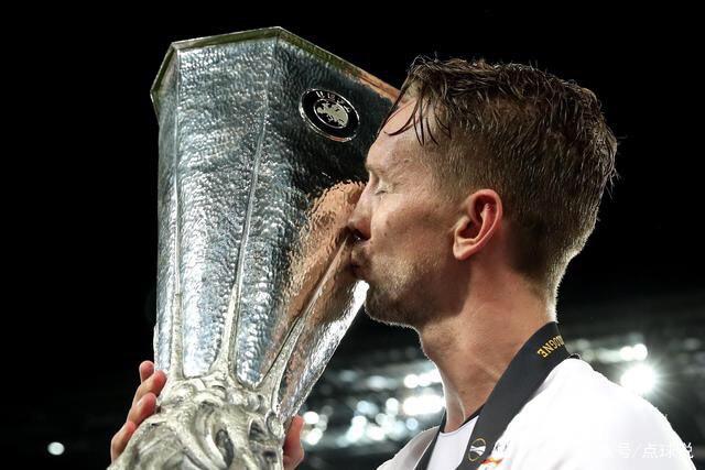 韩硕出任四川男篮主帅 球队希望他严抓训练